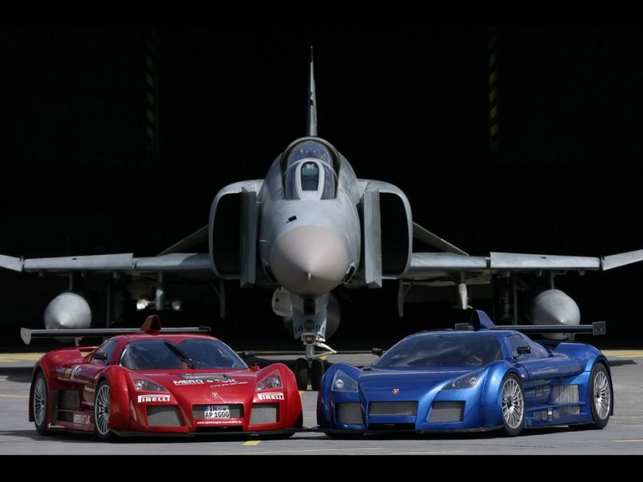 Gumpert Apollo 2006 года  (фото 7 из 23)